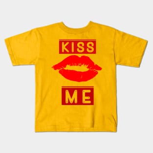 Kiss me Kids T-Shirt